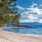 1 Bedroom Stunning In *