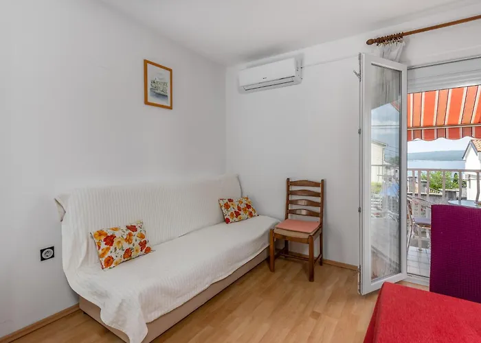 1 Bedroom In 公寓 *